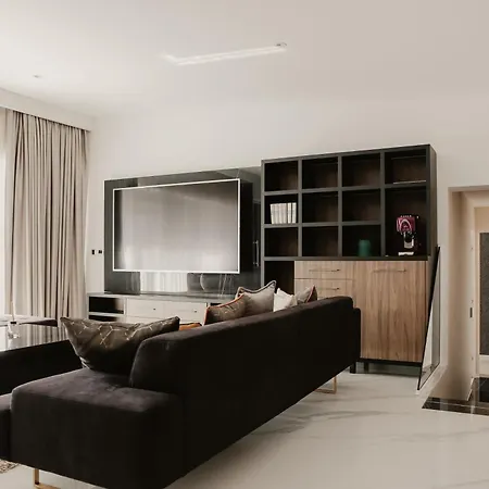 Diwine House Fruska Gora *